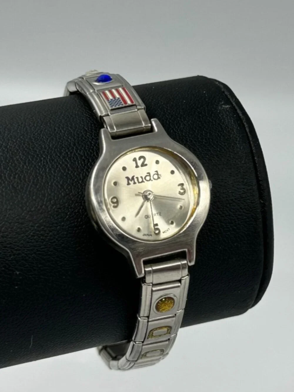 Mudd Watch Womens Silver Tone Italian Charms Stretch Expansion Band Y2K 7.5